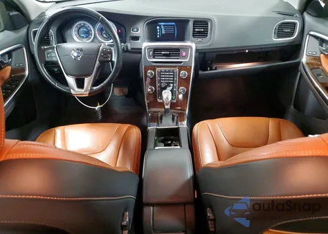 2013 Volvo S60 T5 z USA, uszkodzony, nr VIN YV1612FH6D2186583